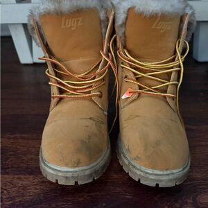Lugz Women's Warm Tan Winter Boots